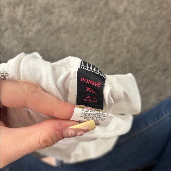 ROMWE White Cami Top - Picture 2 of 2